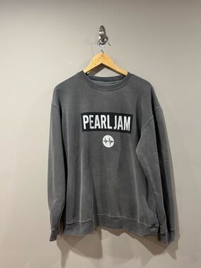 Pearl Jam 2022 World Gigaton Tour Comfy Sweater